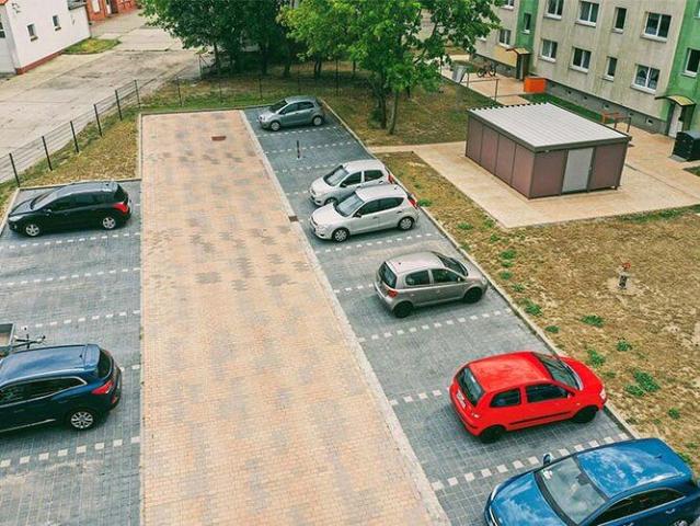 4 Zimmer Wohnung in Innenstadtlage und verfügbaren Stellplätzen