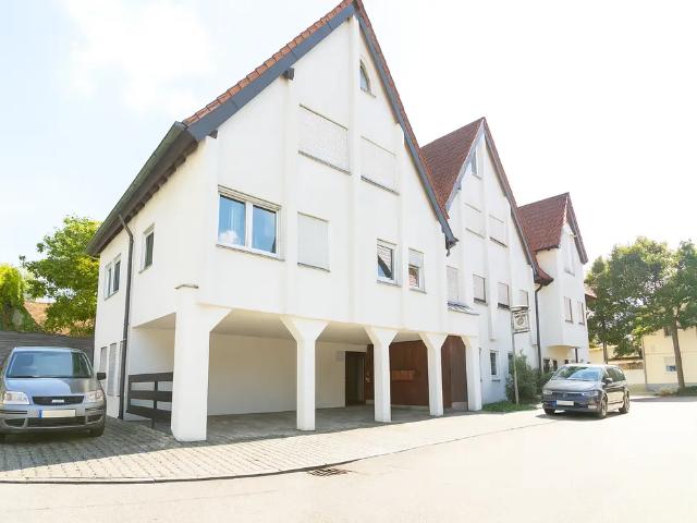 4 Zimmer Wohnung in Stetten mit Balkon & Stellplatz