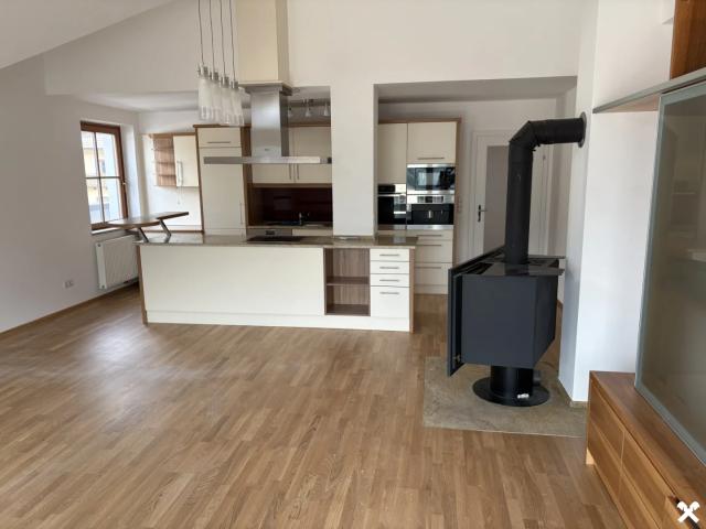 4 Zimmer Wohnung in Zentrumslage