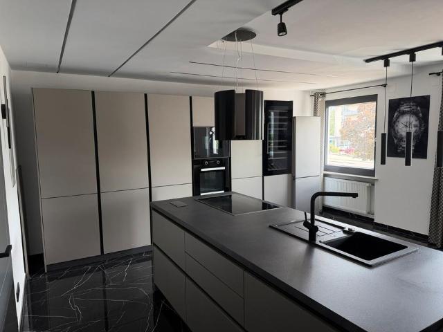 4 Zimmer Wohnung Kernsaniert Singen süd