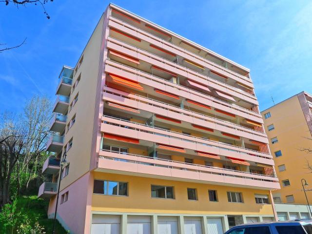 4 Zimmer Wohnung zum Renovieren in der Nähe des Sees