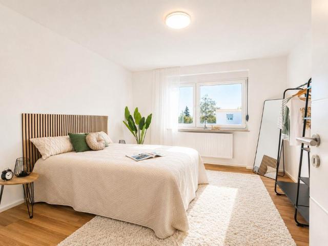 4 Zimmer Wohnung | 110 m² | neu renoviert | Balkon | Niederwerrn