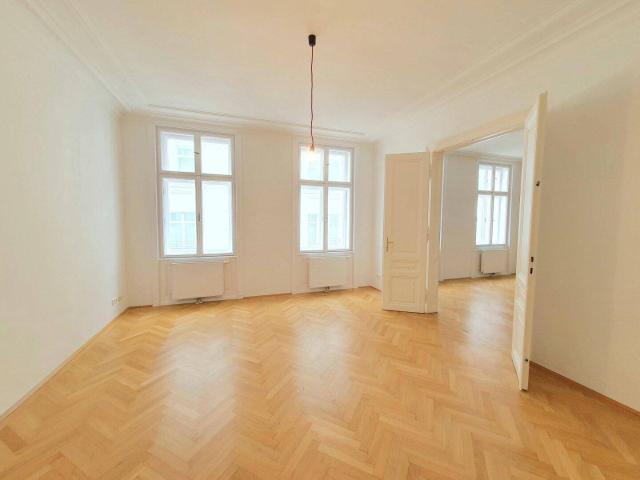 4 Zimmer Altbauwohnung mit perfekter Innenstadtlage Nähe Hoher Markt