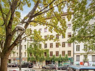 4 Zimmer Altbauwohnung im Wrangelkiez!