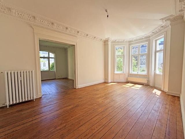 4 Zimmer Altbau Wohnung mit Wintergarten im Herzen von Reinbek