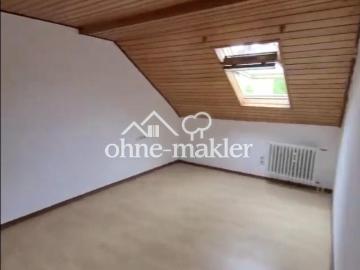 4 Zimmer Dachgeschosswohnung mit Garten und Parkplatz – frei ab sofort