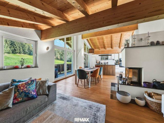 4 Zimmer Dachgeschosswohnung mit Kaiserblick