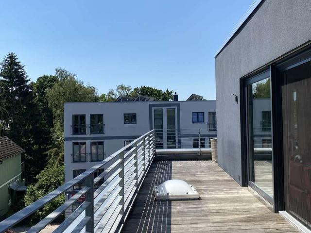 4 Zimmer Dachgeschosswohnung in Hamburg Schnelsen