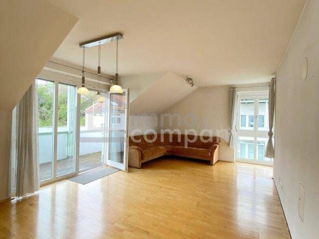 Krems 4 Zimmer Wohnung mit Kellerabteil, Garage und Balkon mit Ausblick auf Stift Göttweig
