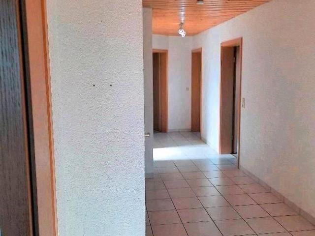 4 Zimmer Dachgeschosswohnung zu verkaufen