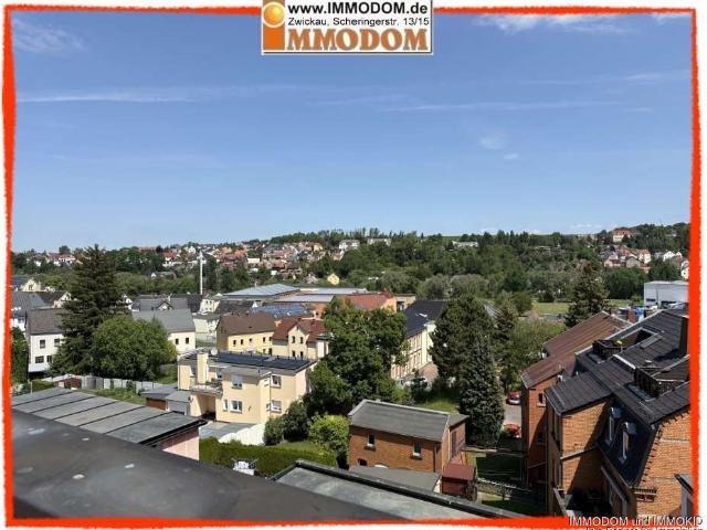 4 Zimmer Dachgeschoss Maisonetten Wohnung mit großer Dachterrasse sowie Markise und Einbauküche zu v