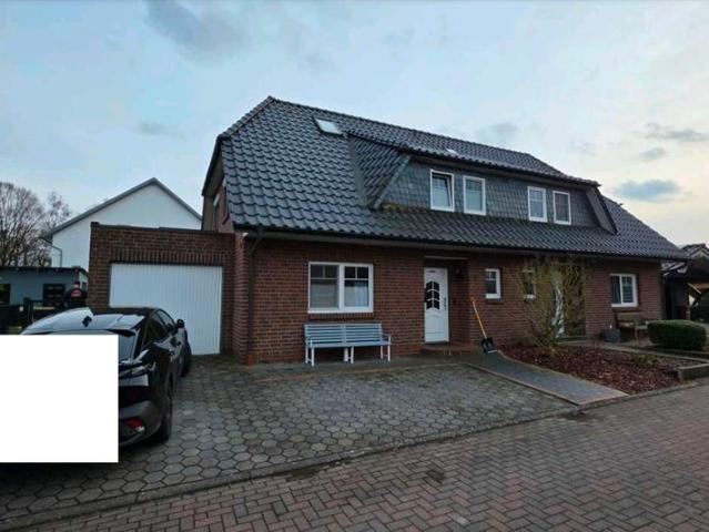 4 Zimmer DHH in Golzwarden 5tes Zimmer möglich