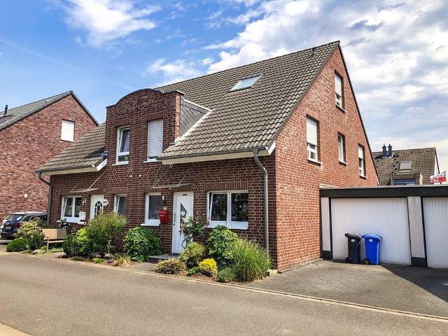 4 Zimmer Doppelhaus in Leverkusen Hitdorf