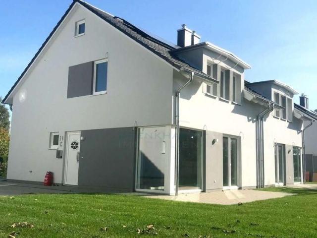 4 Zimmer Doppelhaushälfte mit gehobener Ausstattung in Hof Jörnstorf mit Stellplatz
