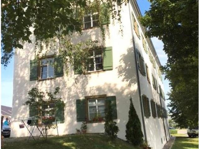 4 Zimmer EG Wohnung im Schloss Hirschlatt