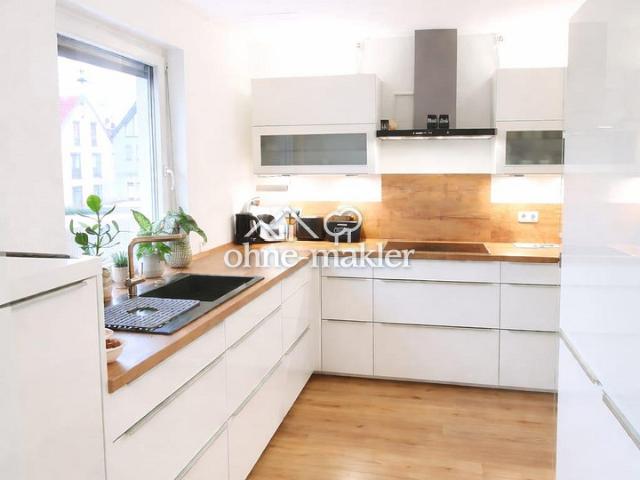 4 Zimmer Eigentumswohnung mit Balkon und Stellplatz