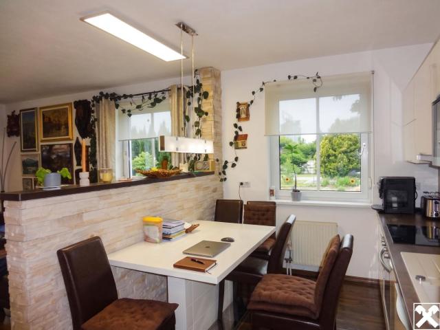 4 Zimmer Eigentumswohnung mit Loggia!