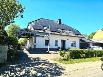 4 Zimmer Eigentumswohnung + Garten, EBK, PV & Carport Bökenförde