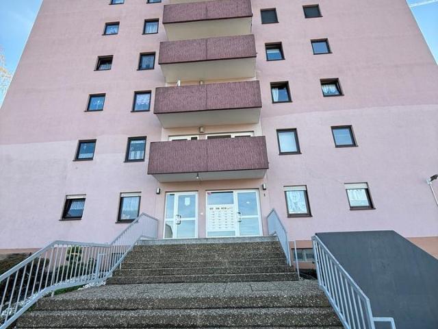 4 Zimmer Eigentumswohnung im Erdgeschoss– modernisiert mit Balkon