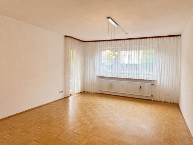 4 Zimmer Erdgeschosswohnung.