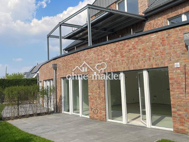 4 Zimmer Erdgeschosswohnung mit Garten und Tiefgarage in Kempen, St.Hubert
