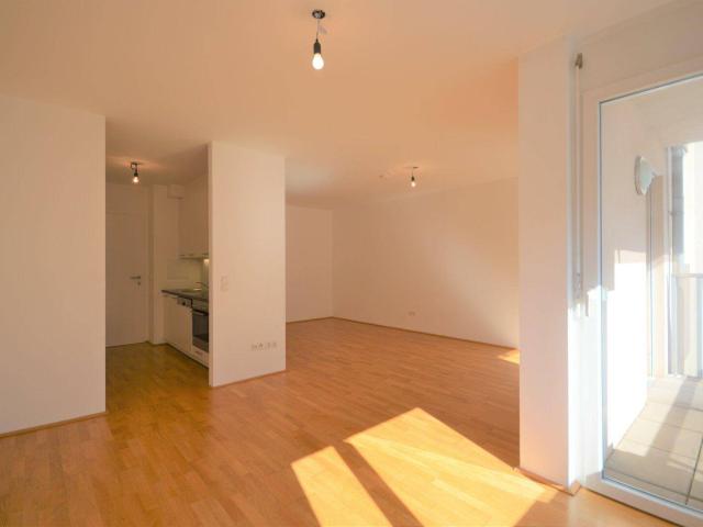 4 Zimmer Familiendomizil mit Balkon, mitten im Dritten