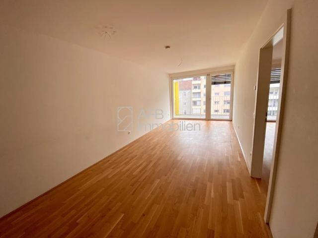 4 Zimmer Genossenschaftswohnung mit großem Balkon 3er WG geeignet