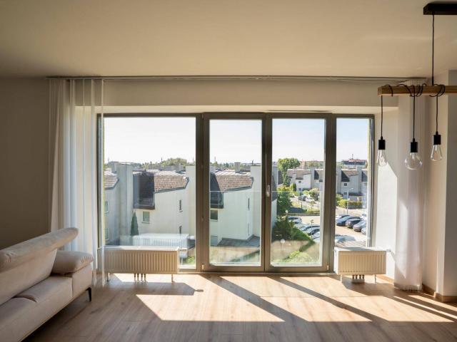 4 Zimmer Maisonette mit Dachterrasse Nähe Bahnhof Hirschstetten