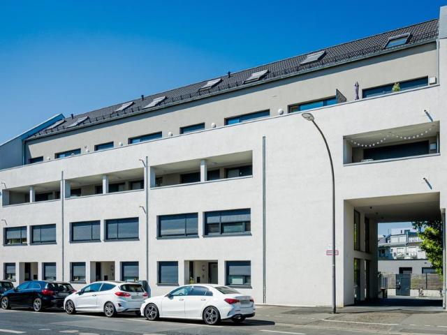 4 Zimmer Maisonette Wohnung mit großer Dachterrasse in Köln Niehl