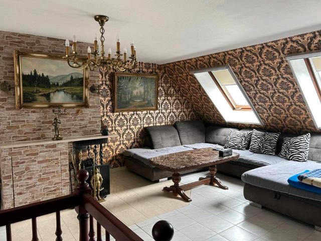 4 Zimmer Maisonette Wohnung mit Kamin