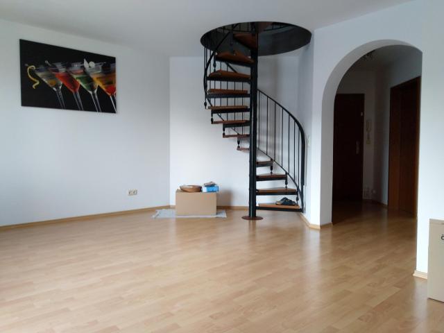 4 Zimmer Maisonette, 2 Bäder, Küche, Balkon, Keller, TG *provisionsfrei