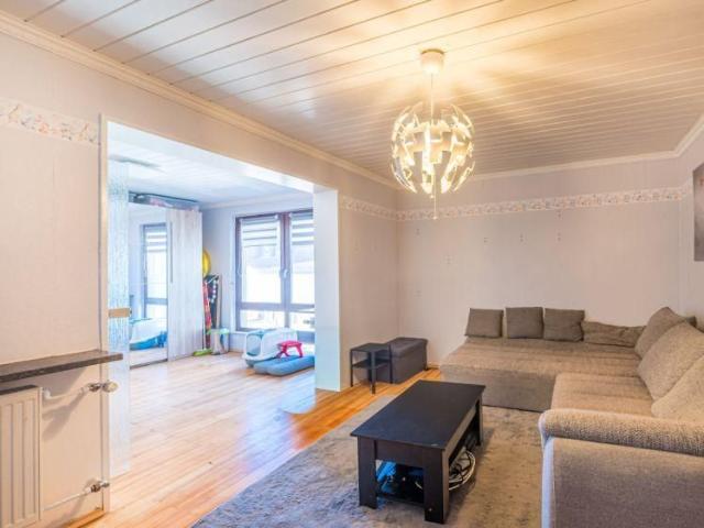 4 Zimmer Maisonettewohnung, ca. 85 qm, zentral in Zellingen zu vermieten