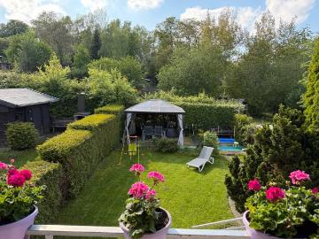 4 Zimmer Maisonettewohnung mit Balkon, Garten und Garage