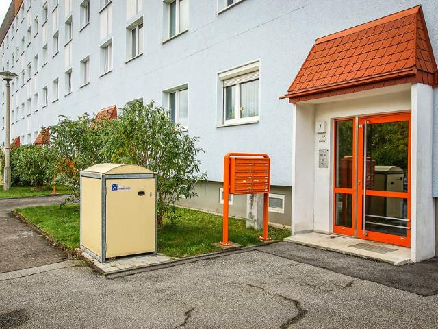 4 Zimmer Mietwohnung Leuben