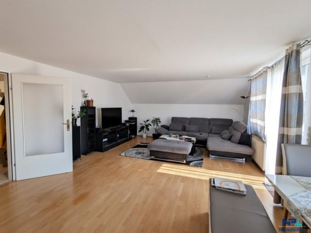 4 Zimmer Mietwohnung mit Loggia in ruhiger Wohnlage