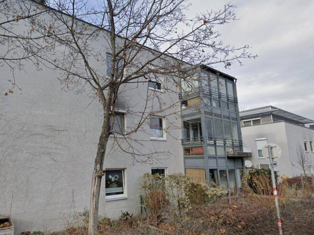 4 ZIMMER MIT VERANDA UND GRÜNBLICK