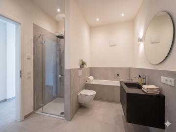 4 Zimmer Neubau mit Blick übers Wasser
