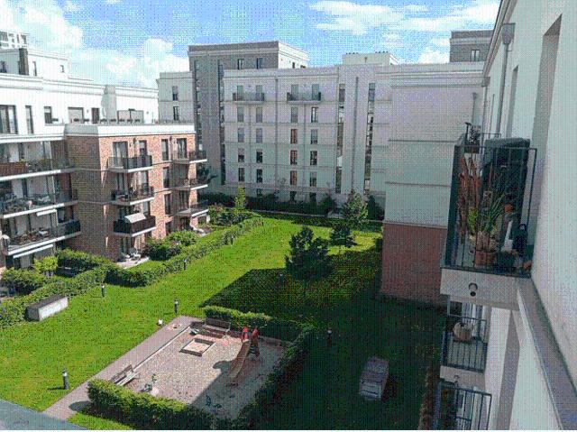 4 Zimmer Penthouse mit Dachterasse im Parkend
