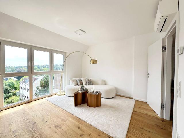 4 Zimmer Penthouse mit Dachterrasse und Ausblick