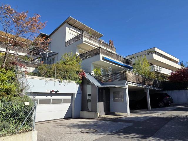 4 Zimmer Penthaus Etagenwohnung mit großer Südterrasse und Lift Innsbruck Hötting