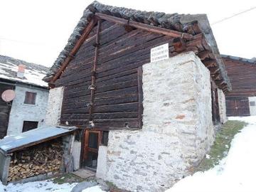 4 Zimmer Rustico im Dorfkern zum Ausbauen / 4 Zimmer Rustico im Dorfkern zum Ausbauen