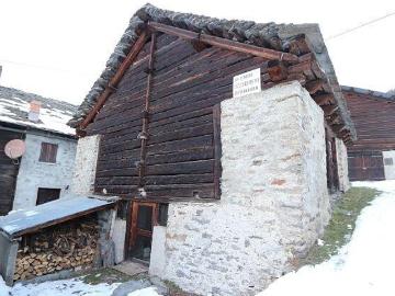 4 Zimmer Rustico im Dorfkern zum Ausbauen / 4 Zimmer Rustico im Dorfkern zum Ausbauen