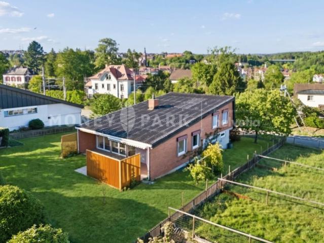 4 Zimmer Split Level Einfamilienhaus mit grosszügigem Garten und Privatsphäre