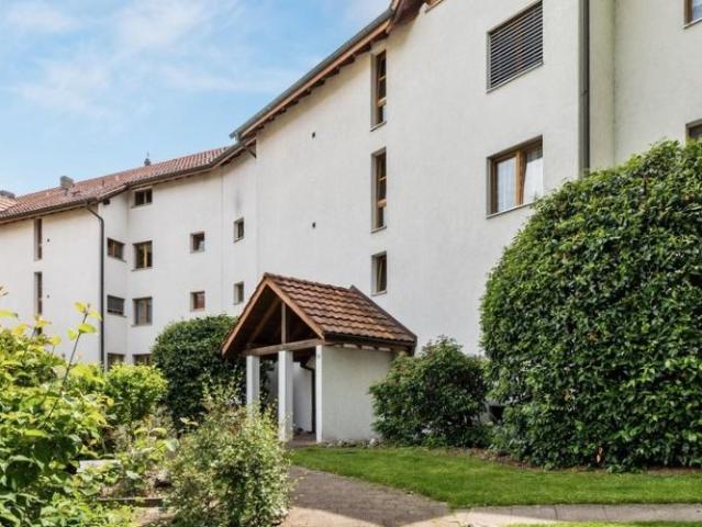 4 Zimmerwohnung an familienfreundlicher, ruhiger Lage zu vermieten