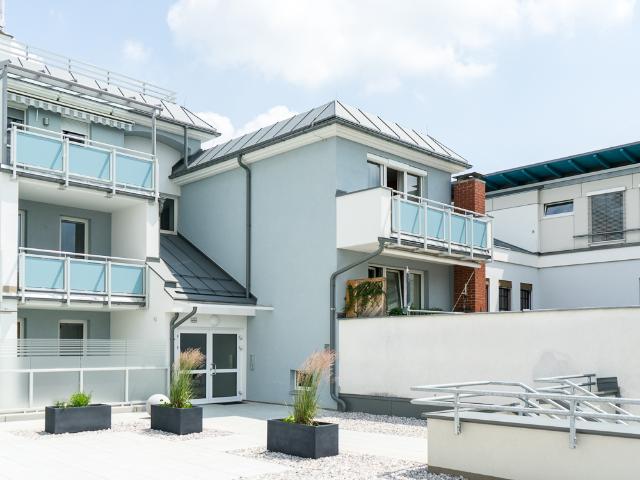 4 Zimmerwohnung im 1.OG mit Loggia