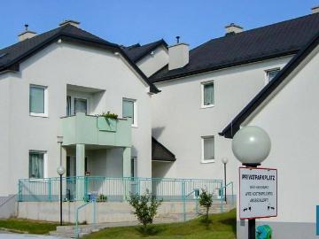 4 Zimmerwohnung im EG mit Loggia