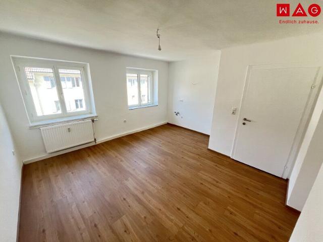 4 Zimmerwohnung mit neuem Badezimmer