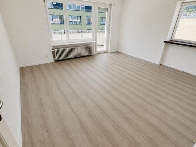 4 Zimmerwohnung mit Balkon / 4. OG mit Lift