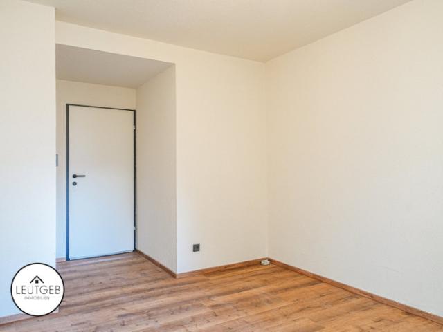 4 ZIMMERWOHNUNG MIT BALKON