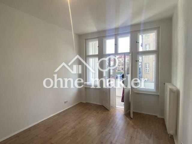 4 Zimmerwohnung mit Balkon im 1. OG in einem sanierten Altbau in Lichtenberg
